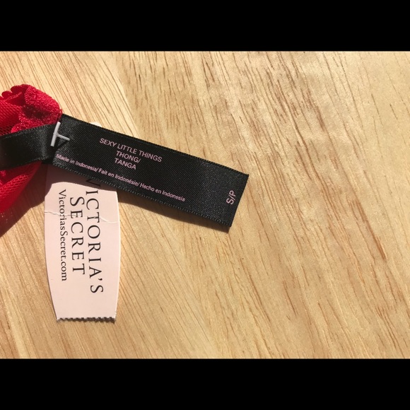 Victoria’s Secret sequin bow red thong S - Picture 6 of 6